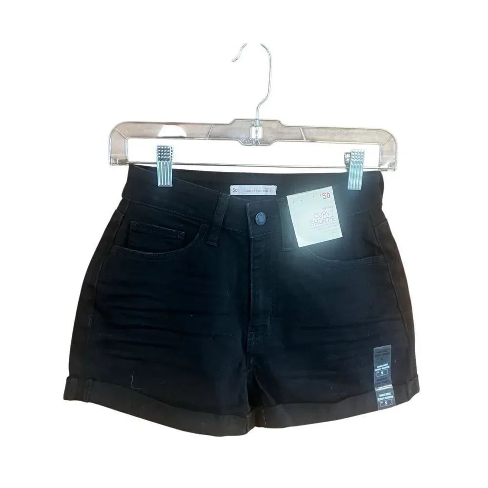 So High rise Curvy Shortie Roll up Black Shorts Sz 5 NWT